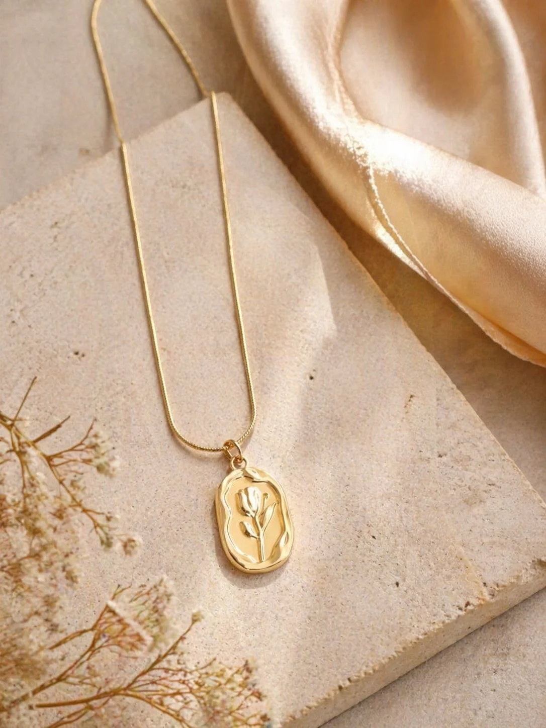 Valentine 18K Gold Webp